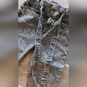 Alice + Olivia Black Acid Wash Skinny Jeans. Grwat Condition.